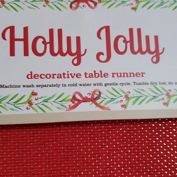 Holly Jolly Christmas Table Runner red - Picture 5 of 5